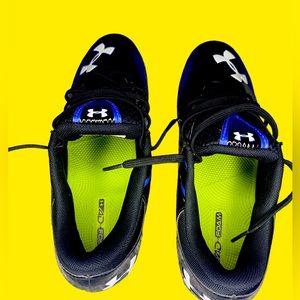 Micro G under Armour  football cleats blue color 4D foam inside